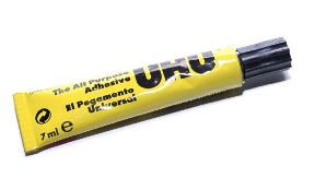 Pegamento universal UHU, tubo de  7 ml
